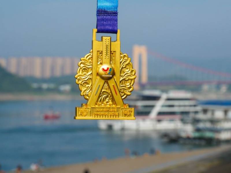 2024宜昌馬拉松獎(jiǎng)牌（2）