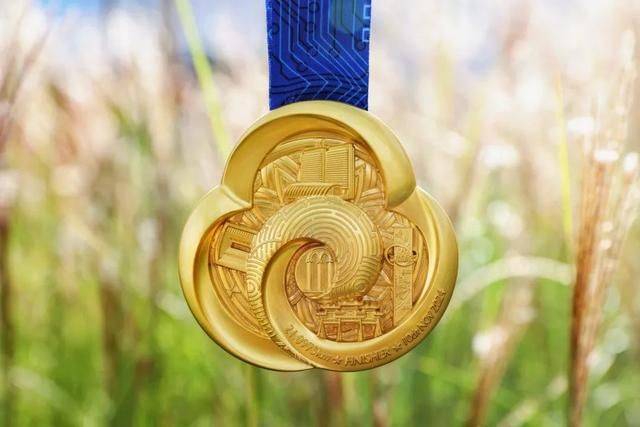 2024北京亦莊半程馬拉松獎牌參賽服圖片公布（2）