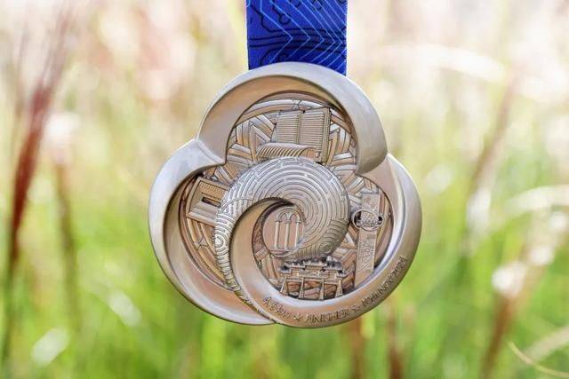 2024北京亦莊半程馬拉松獎牌參賽服圖片公布（4）