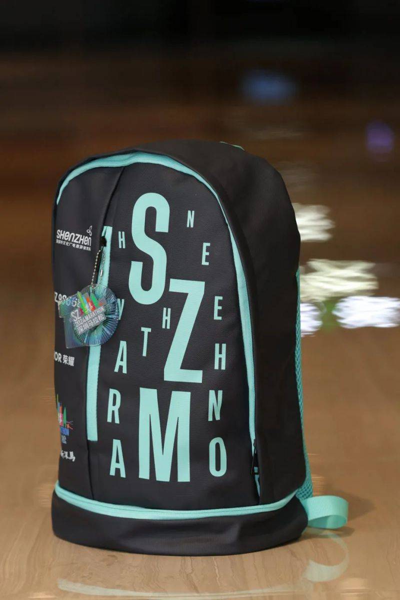 2024深圳馬拉松參賽包實拍圖(3) 2024深圳馬拉松參賽包實拍圖(3)