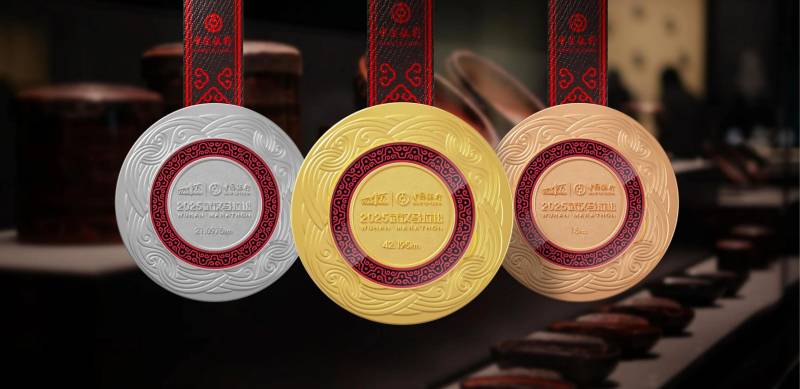 2025武漢馬拉松參賽服及完賽獎(jiǎng)牌圖片+寓意