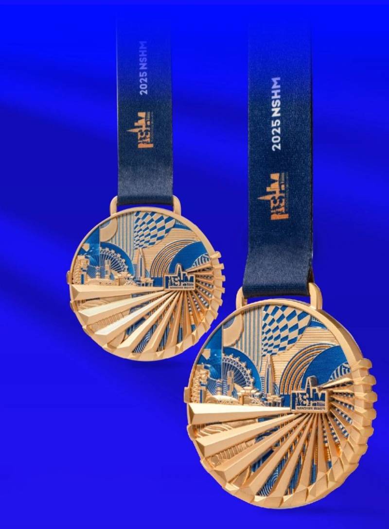 2025深圳南山半程馬拉松完賽獎(jiǎng)牌長什么樣